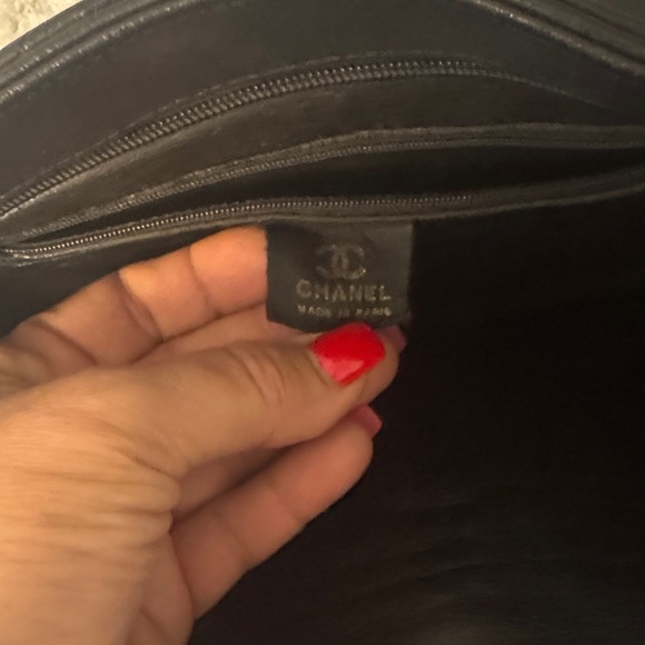 Fashionable Black Leather Chain Shoulder Bag - Picture 4 of 10